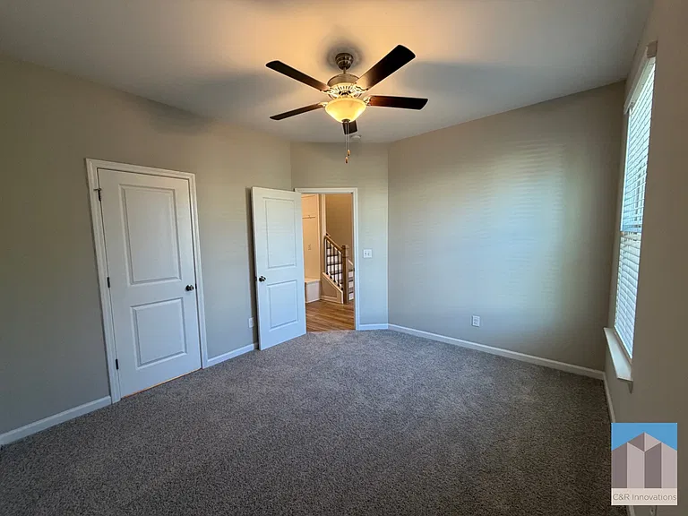 2590 Morehead St — Photo 5