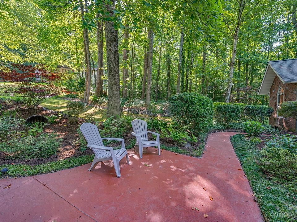 115 Turnberry Ct Hendersonville Nc 28791 Zillow