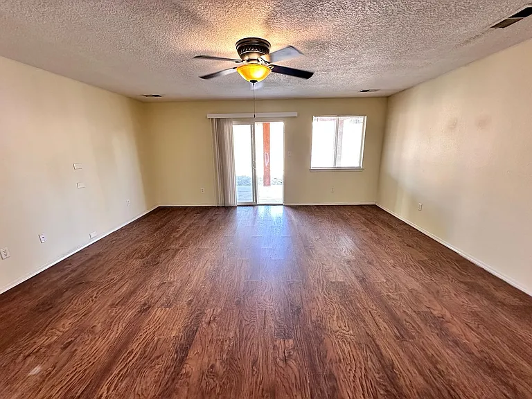 559 Sky Tower St SW — Photo 11