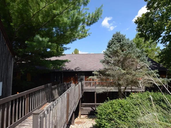 1873 E Eagle Bay Dr, Bloomington, IN 47401