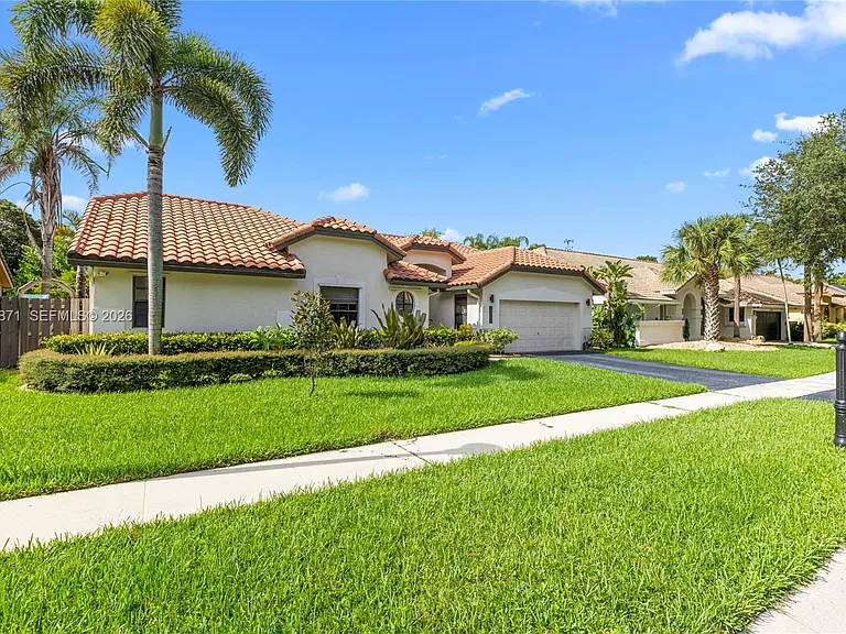 10900 NW 18th Ct — Photo 48