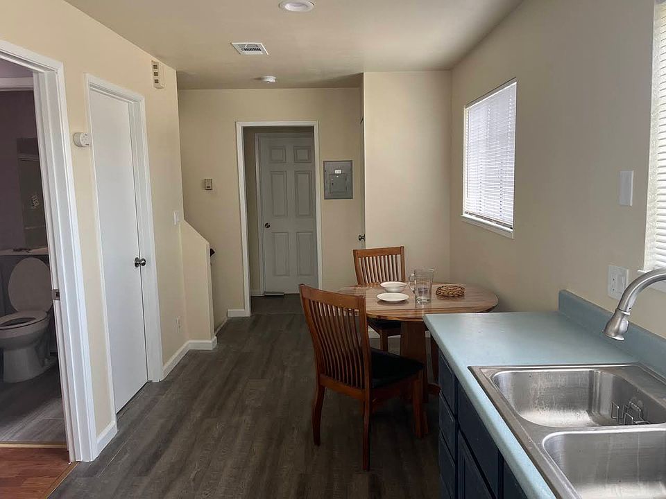 1st image of 1000 Pine Hollow Cir #1