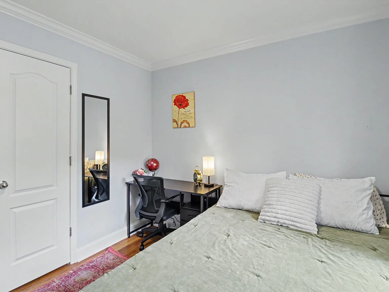 4 bed, 2.0 bath, 1864 sqft, $1,209 — Photo 2