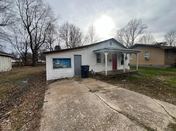 628 W Kay St, Piggott, AR 72454