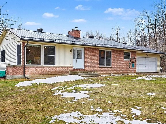 2nd image of 715 Hanna Rd