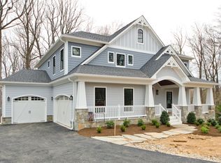 2329 Addison St, Vienna, VA 22180