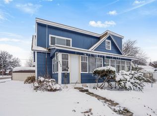 4002 10th St, Des Moines, IA 50313