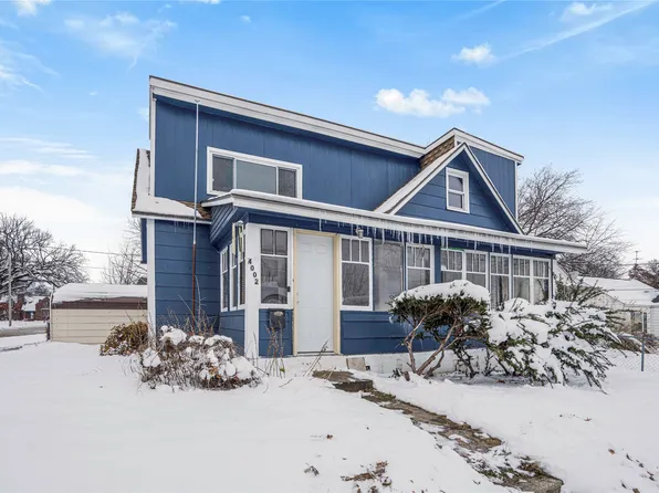 4002 10th St, Des Moines, IA 50313