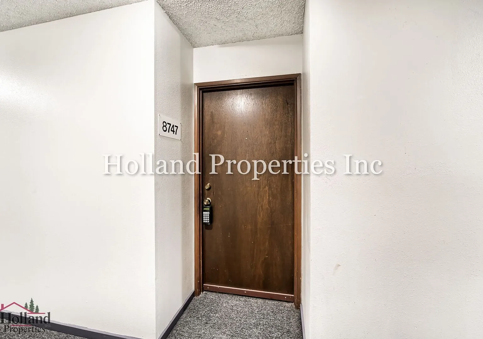 Charming 1-Bedroom Condo, close to shopping! — Photo 3