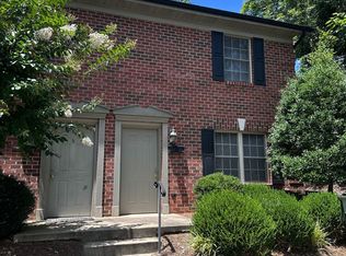 217 3rd St NE, Hickory, NC 28601