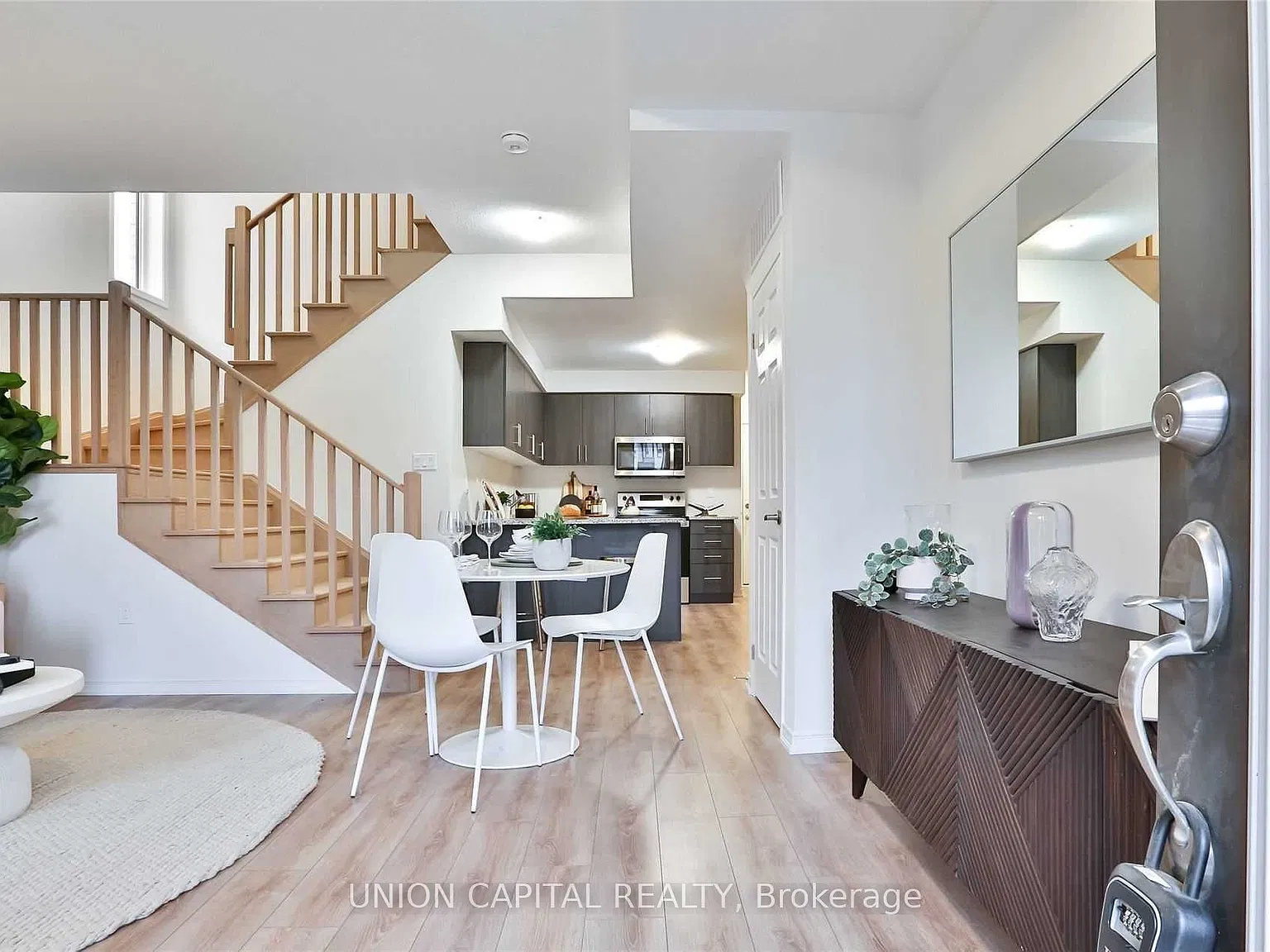 3 bed, $3,350 — Photo 3