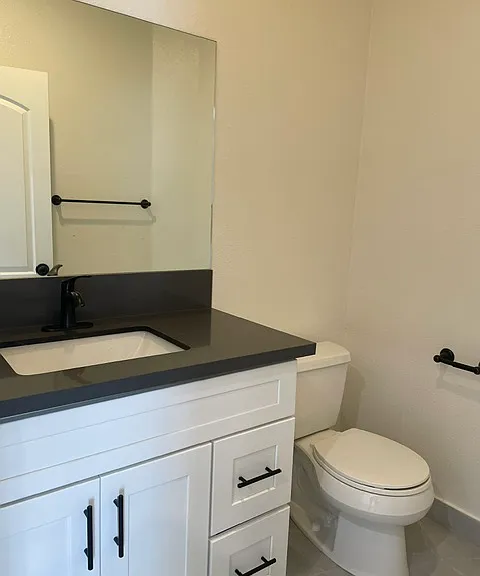 2436 Barry Ave #3 — Photo 4