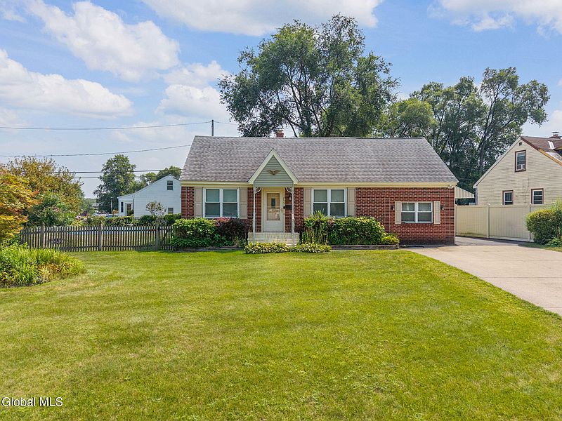 3rd image of 1755 Devendorf Road