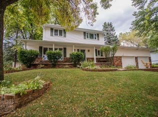 312 Ridgeway Dr, Glenwood, IA 51534