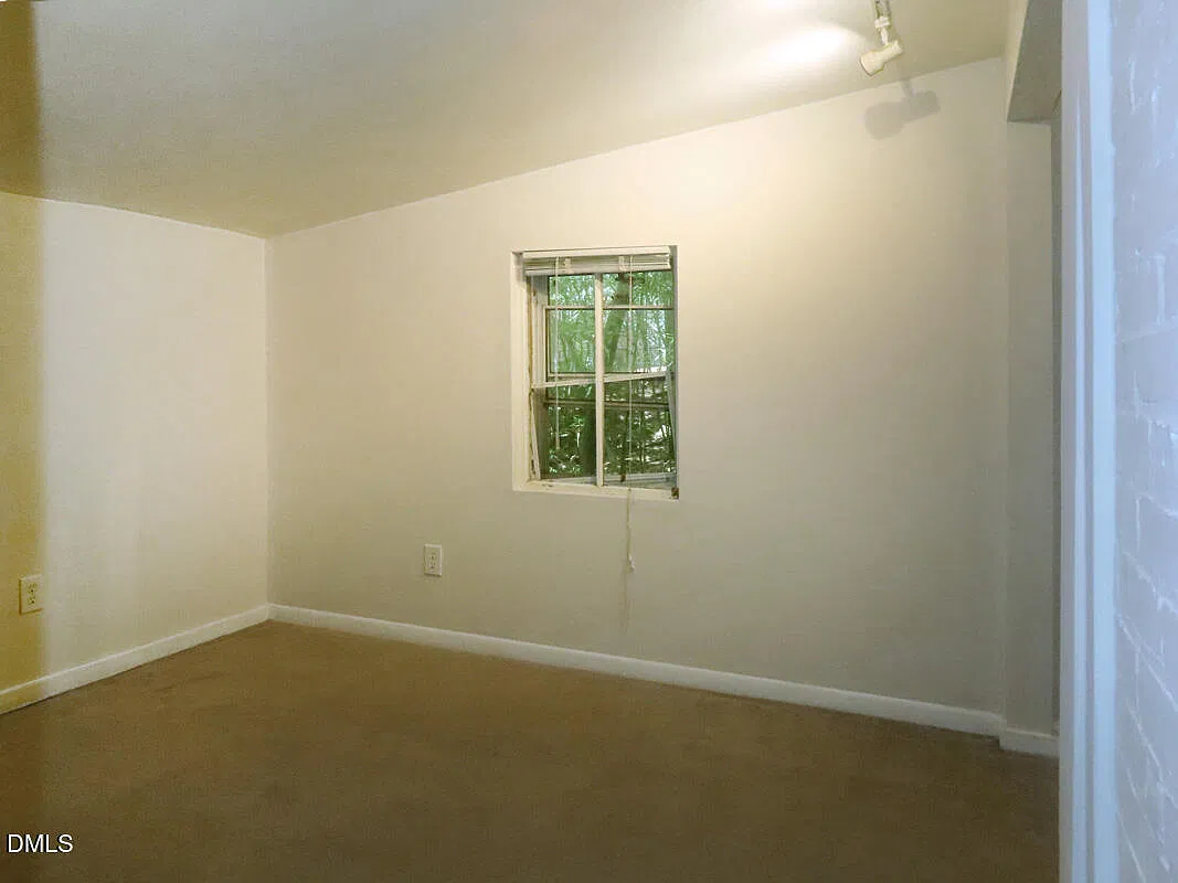 1 bed, 1.0 bath, 485 sqft, $1,095 — Photo 1