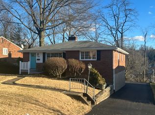 220 Santa Fe Dr, Bethel Park, PA 15102