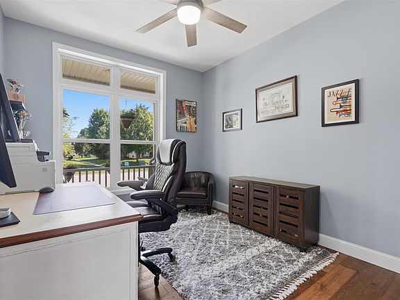 3rd image of 320 Lockmoor Ave