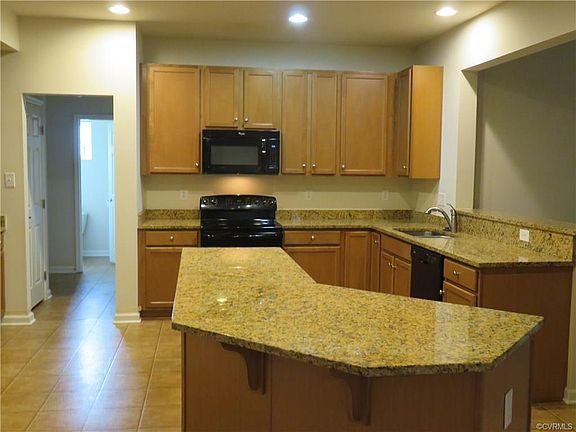 3rd image of 6719 Arbor Meadows Dr