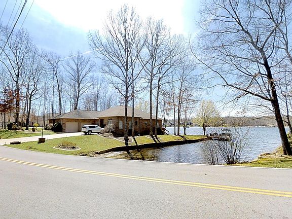 3rd image of 143 Lakewood Dr