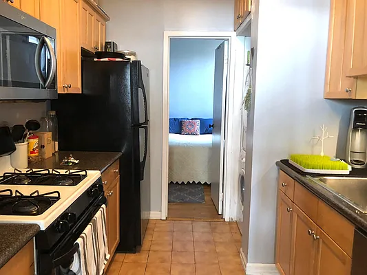 Rented by Compass | media 32