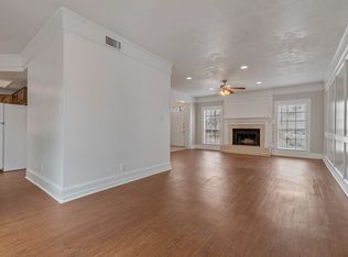 4400 Carter Creek Pkwy #301, Bryan, TX 77802