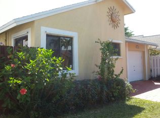 11110 SW 13th St, Pembroke Pines, FL 33025