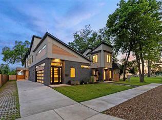 609 SW 4th St, Bentonville, AR 72712