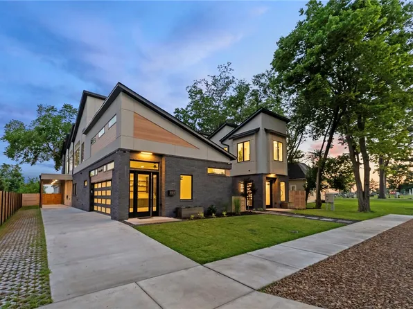 609 SW 4th St, Bentonville, AR 72712