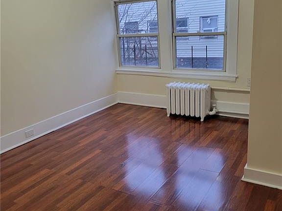 5th image of 412 Warburton Ave Floor 3