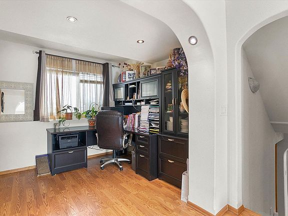 5th image of 1606 E Houghton Ct
