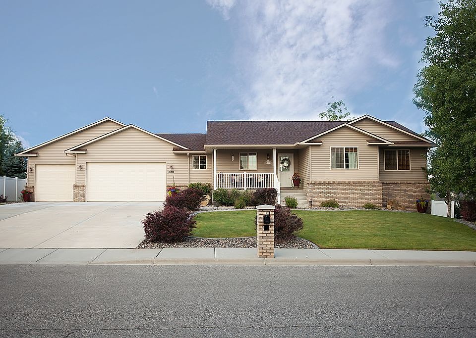 680 Pinehurst Rd 