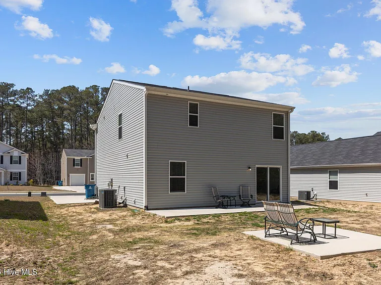 821 Conductor Ct — Photo 28