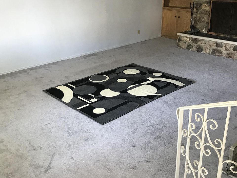 1st image of 100 W Ellis Ave