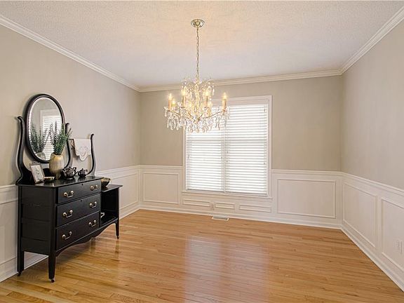 5th image of 1707 Dunwich Dr
