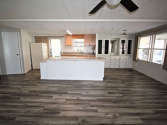 5th image of 28 Kings Blvd