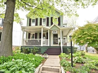39 Broad St, Flemington, NJ 08822