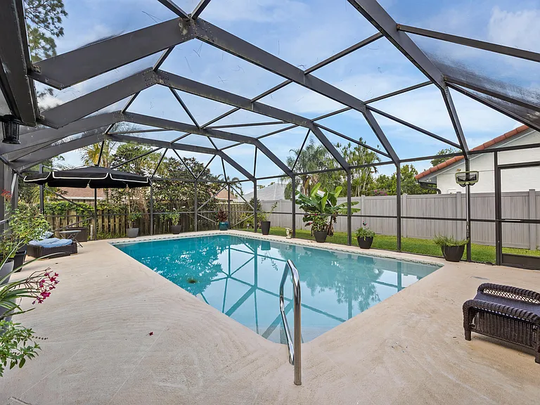 14248 Paddock Dr — Photo 26