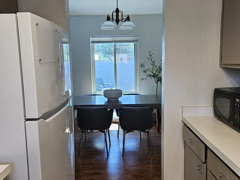 3453 N Richland Dr — Photo 11