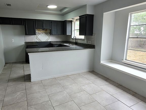 2nd image of 2413 Boca Chica Dr