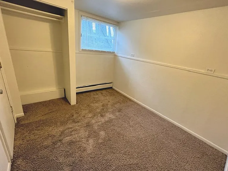 1335 Hyder St — Photo 12