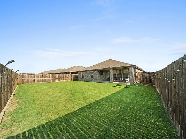 2920 Roper St — Photo 25