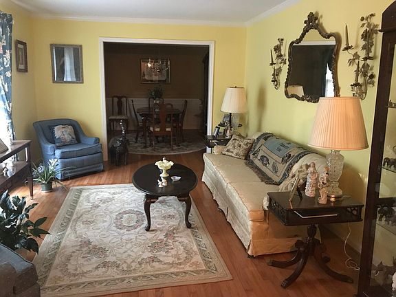 3rd image of 13 Shaftesbury Ln