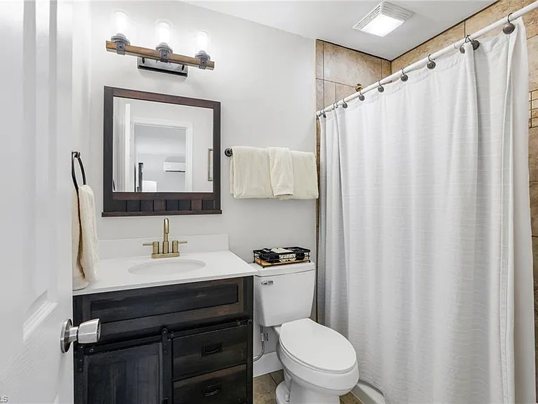 3561 Thomasson Dr — Photo 14