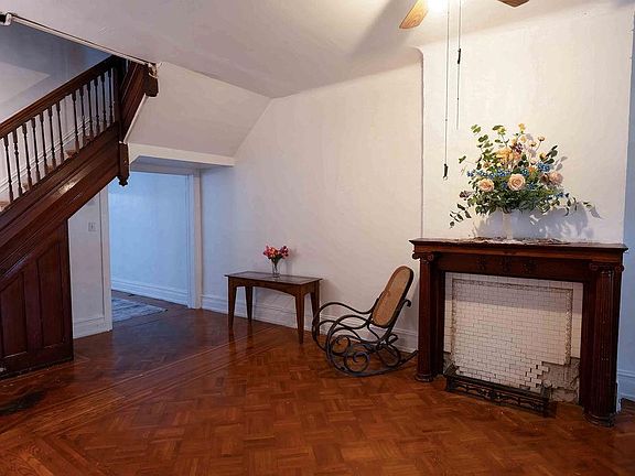 4th image of 3637 Spring Garden St
