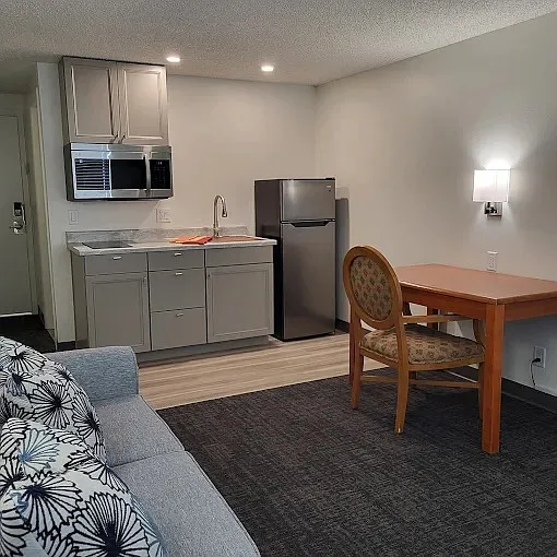 Kodiak Apartments — Photo 14