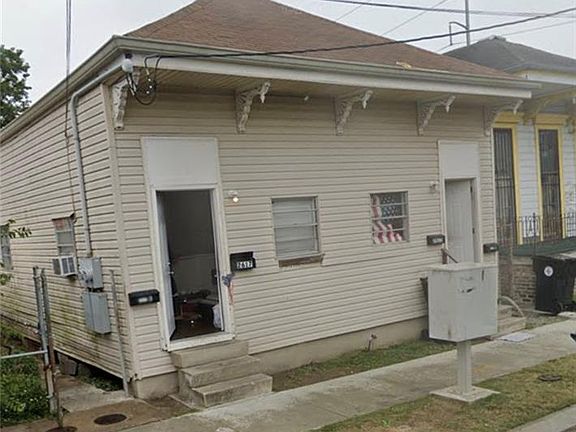 3rd image of 2617 Toulouse St