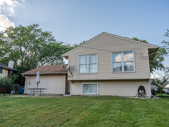 4th image of 33 Jacobsen Ave