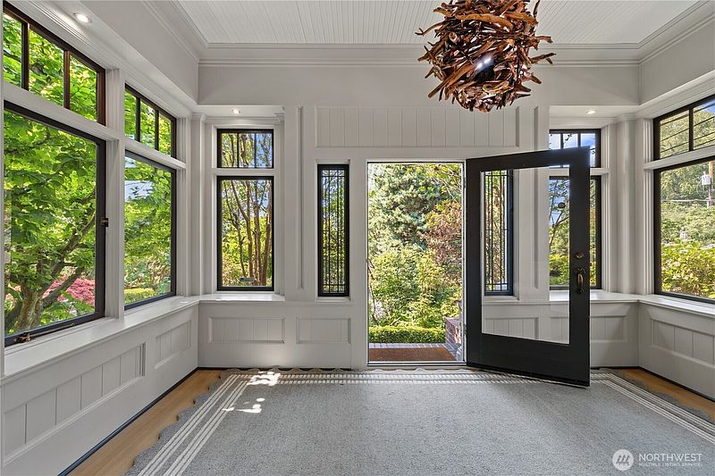 5th image of 1108 Harvard Avenue E