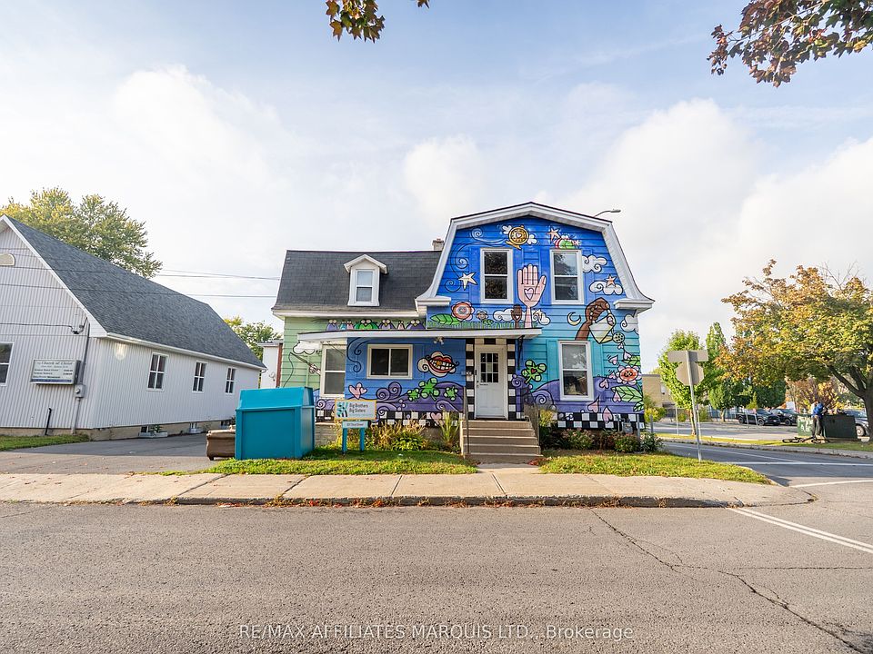 1st image of 101 3rd St W