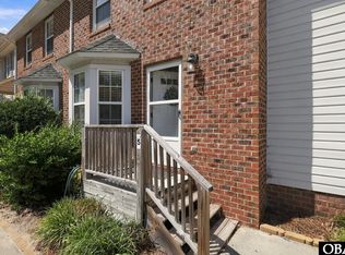 5 Croatan Ct, Manteo, NC 27954